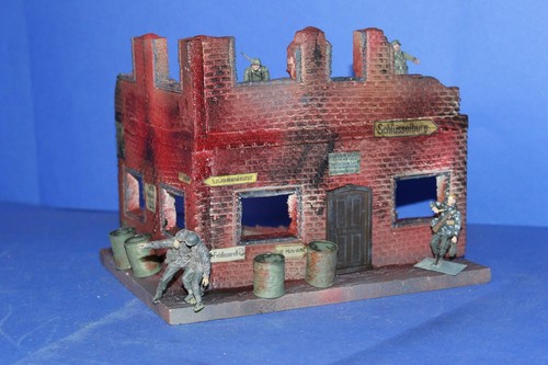 3033 base ruine - base, walzig