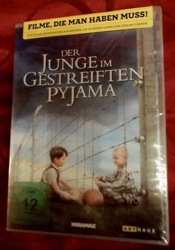 Der junge gestreiften - junge,