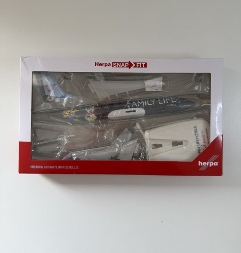 Herpa wings tuifly family life - herpa,