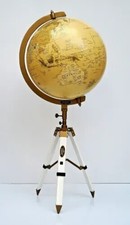 Weltkugelkarte Atlas auf