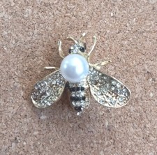 Wespenbrosche Glitzerperlen