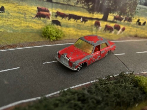 Siku mercedes 250 - mercedes, strich