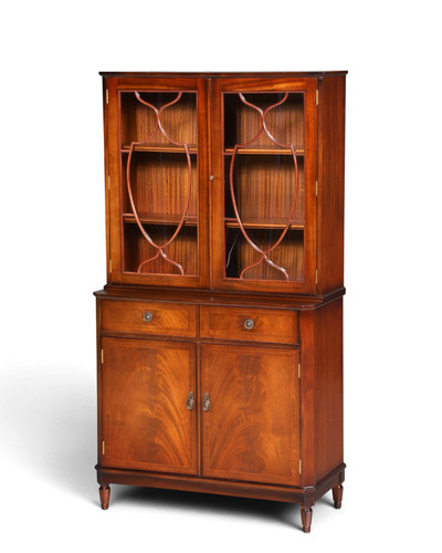 Schlichte englische vitrine - schlichte,