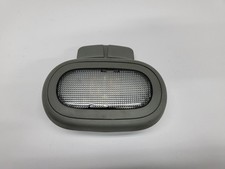 Renault Clio 2 - Innenleuchte Leuchte Innenraumbeleuchtung 8200447547 (09)