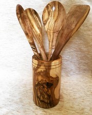 Rustikales Olivenholz