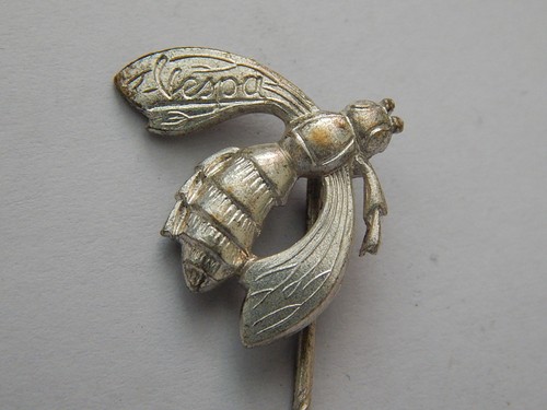 Vespa anstecknadel garantiert - vespa,