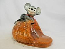Schöne Goebel Porzellan Spardose / moneybox Maus auf Pantoffel / Mouse on a shoe