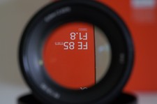 Sony 85mm F1.8 SEL85F18 wie NEU Portraitobjektiv Vollformat