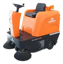 Daewoo Aufsitz-Kehrmaschine DAS80