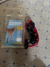 Hundegeschirr Gr. M von WALKEZEE / Schwarz mit Rot.