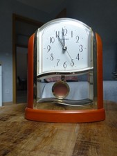 Seiko, Tischuhr mit Pendel