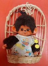 Monchichi im Hängekorb wohl 80er Jahre ca. 18 cm, neuwertig im Polybeutel