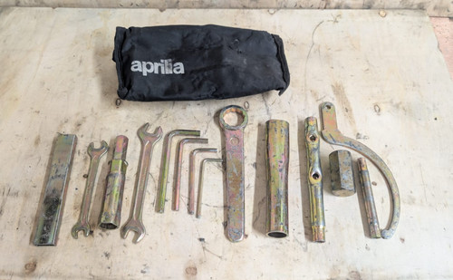 Aprilia rst 1000 - 1000, futura