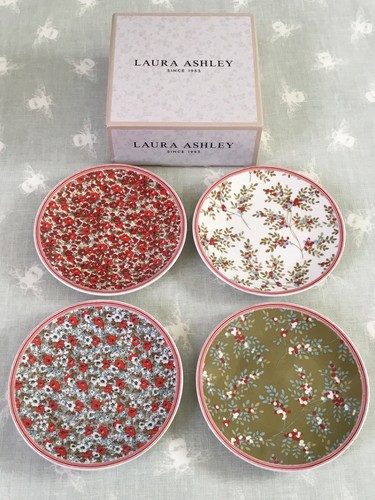 Neu und verpackt - laura, ashley