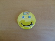 Smiley Button Durchmesser 5,5 cm  mit Aufdruck sehr guter Zustand