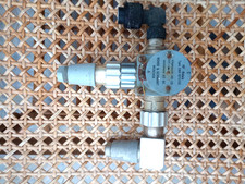 Koaxialrelais Type SNR 1072/50 von R&S