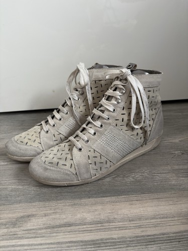 Beige creme weiß halbhohe - creme,