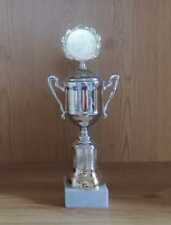 1 schöner kompakter Henkel