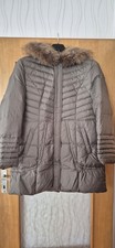 Sehr schöne Winterjacke Betty Barclay in Gr. 46. Besatz Kapuze mit Echtfell neu