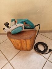 Makita 1100 Elektrohobel für Zimmerei etc., 82mm, 390mm Hobelsohle, 950W, Koffer