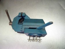 Alter Massiver  Schraubstock