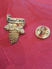 Anstecknadeln.  Eurokeller