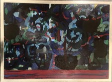 Strasse an nächtlichem Wald