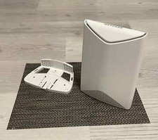 NETGEAR WAC564 WLAN Mesh Access Point und WLAN-Repeater Tri-Band AC3000 WLAN Ges