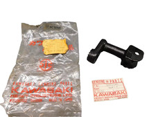 KAWASAKI S1 S2 S3 KH250 KH400 FUSRASTENHALTER LINKS BAR,L.H FOOTREST XX36756
