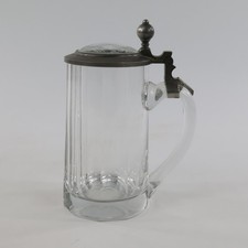 Alter Glas Bierkrug mit Deckel gravierte Glaseinlage facettiert 0,5 L