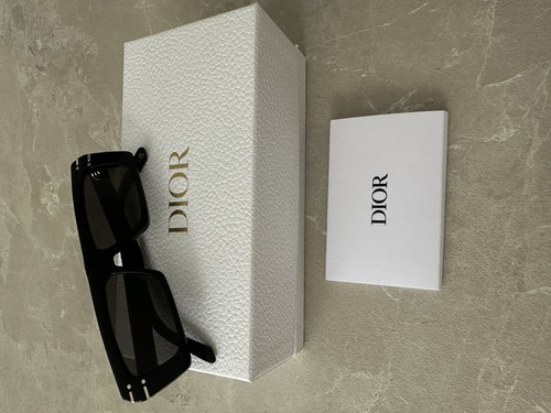 Christian dior signature - christian,