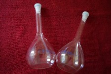 2  Messkolben Glas,  500ml , GDR  neu