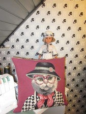 Nostalgische Puppe und  4