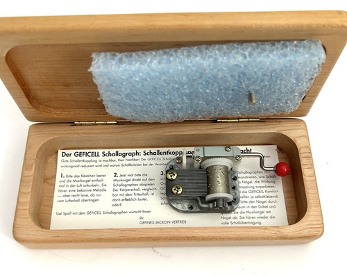 Spieluhr music box werbung - spieluhr,