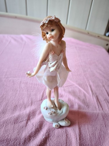 Engel figur mit flügeln - engel,