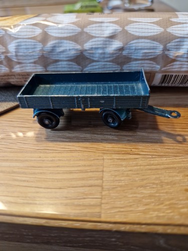 Matchbox series 2 mercedes - matchbox, no.