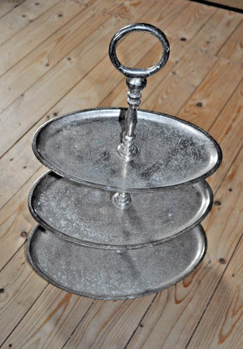 Große massive etagere - massive,