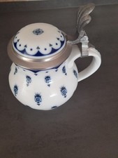 Bierkrug aus porzellan mit - porzellan,