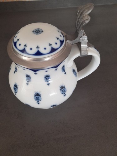 Bierkrug aus porzellan - ,