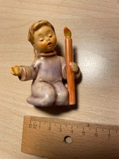 schöner kleiner Göbel-Engel mit Kerze    7 cm * 4,5 cm