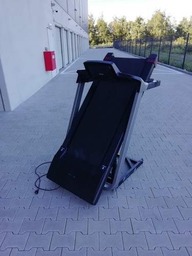 Laufband elektrisch klappbar