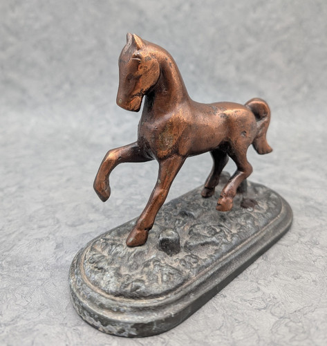 Alte pferdefigur pferd metall - pferd,
