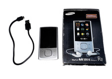 Samsung MP4-Player YP-R0 16GB Silber guter Zustand in OVP geprüft MediaPlayer DE