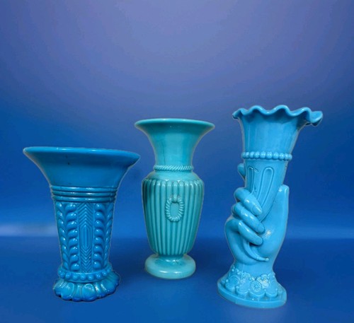 L0655 drei pressglas vasen - drei,