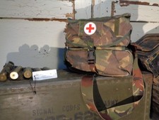 Orig. NL Armee  Medical Combat First Aid Auswurftasche ca. 15l DPM  *0566