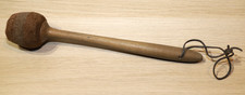 1x Vintage Trommelstock, Schlaginstrument, Paukenstock aus Holz Länge 35cm