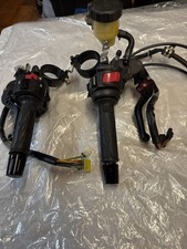 Suzuki GSXR 1000 Brems U. Gashebel Mit Anbauteilen - Sollte 2011 Sein