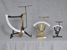 Drei Alte Waagen Briefwaagen