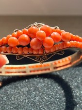 Antik Armreif/ Korallenarmband