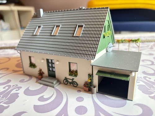 Einfamilienhaus mit - h0,